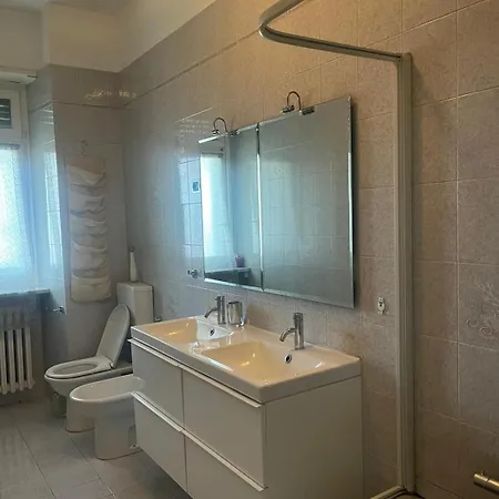 La Tana Apartment *